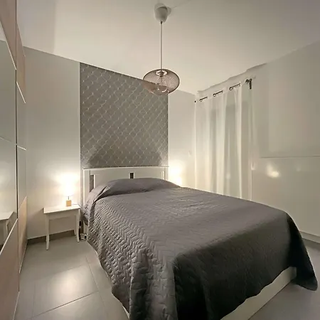 Apartment Pieds Dans L'eau - Terrasse & Parking - Recente - Fr-1-646-33